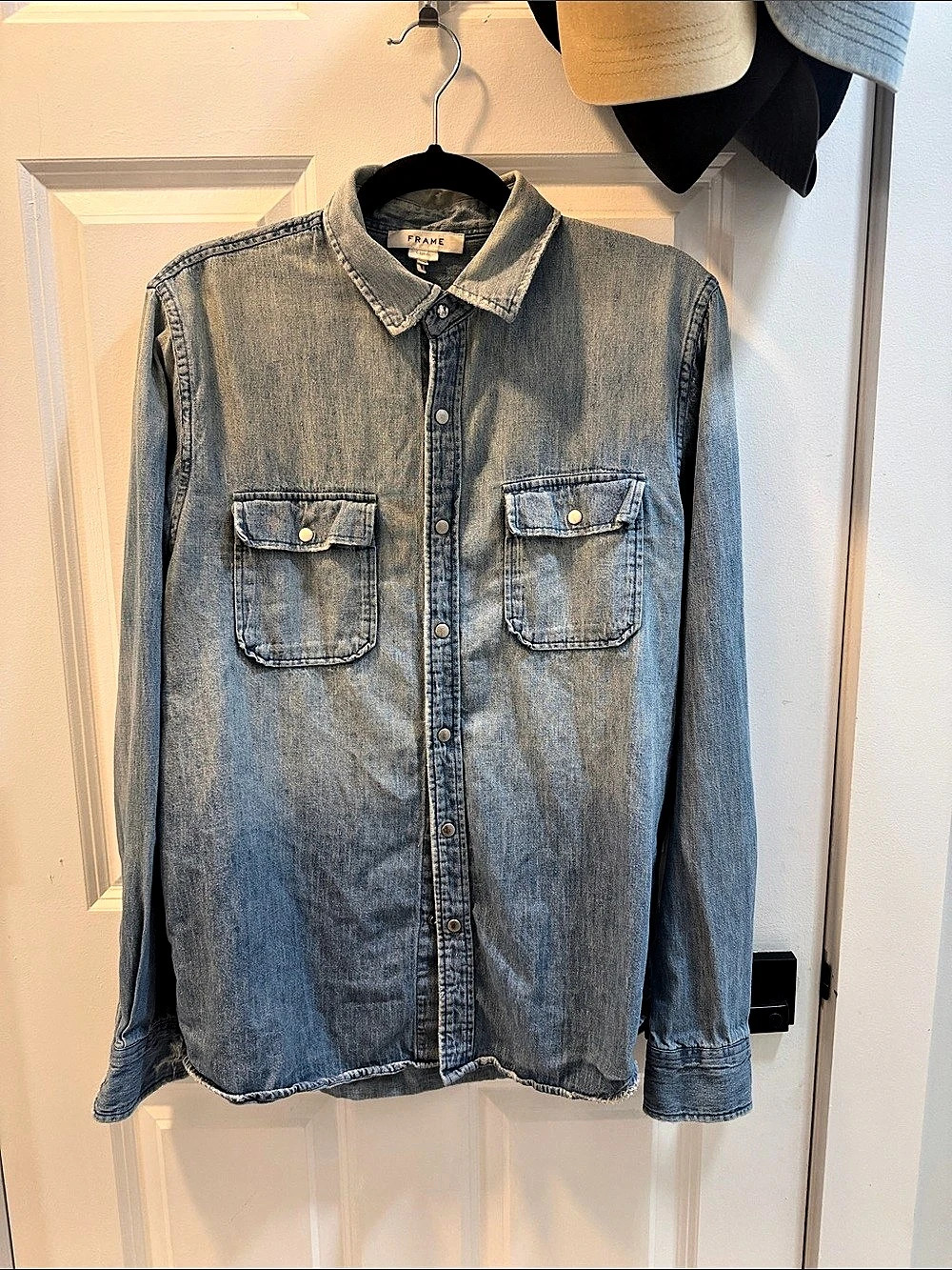 FRAME Classic Denim Shirt Denim Button Down Shirt in Blue Medium